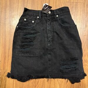 ViVI Black Knee-Length Pencil Skirt for Night Out